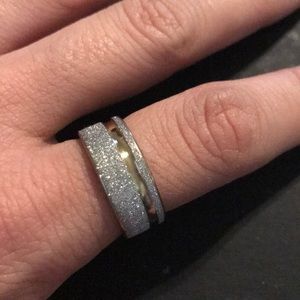 Gorgeous two toned band